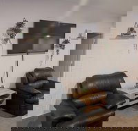 Perth 5 Backpacker Hostel - Inverell Accommodation