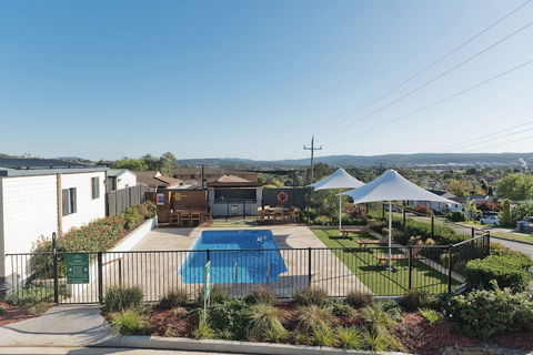 Crestview Tourist Park - Inverell Accommodation 2