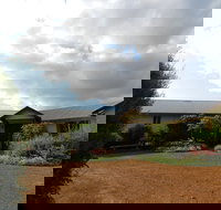 Shambhala Guesthouse - Inverell Accommodation