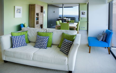 Ambience On Burleigh Beach - Inverell Accommodation 6