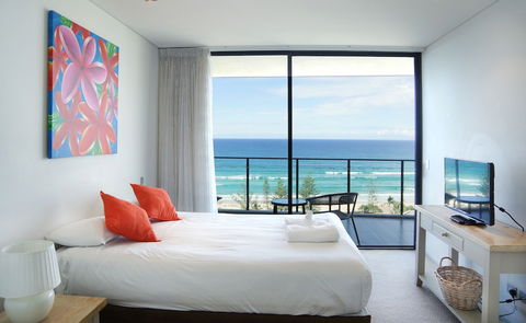 Ambience On Burleigh Beach - Inverell Accommodation 5