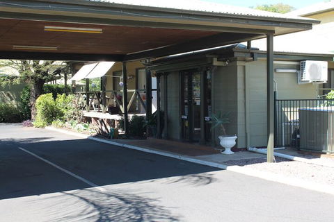 Lake Forbes Motel - Inverell Accommodation 2