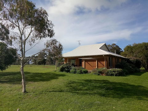 Adinfern Estate - Inverell Accommodation 5