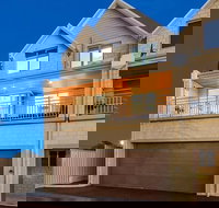 Serenity on the Terrace - Inverell Accommodation