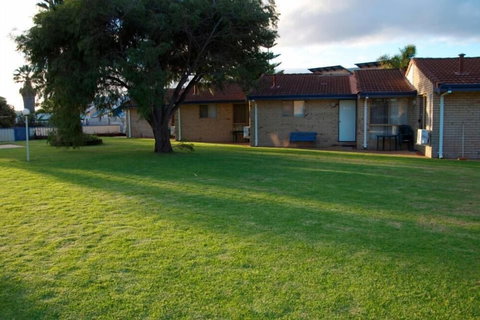 Esperance Beachfront Resort - Inverell Accommodation 0