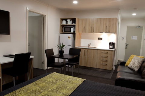 Abode37 - Inverell Accommodation 0