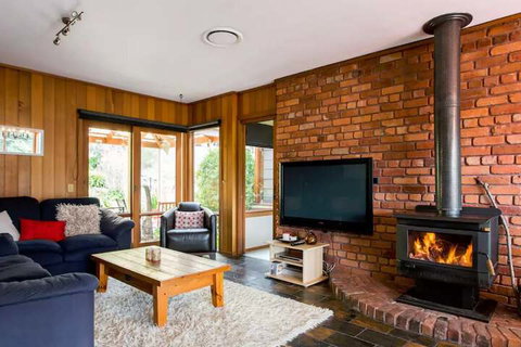 Adriennes Country Retreat - Inverell Accommodation 4