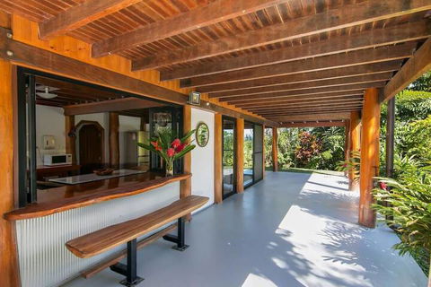 Daintree Manor Bed & Breakfast - Inverell Accommodation 1