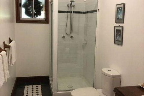 Daintree Manor Bed & Breakfast - Inverell Accommodation 5