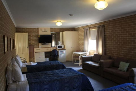 Grand Manor Motor Inn - Queanbeyan - Inverell Accommodation 6