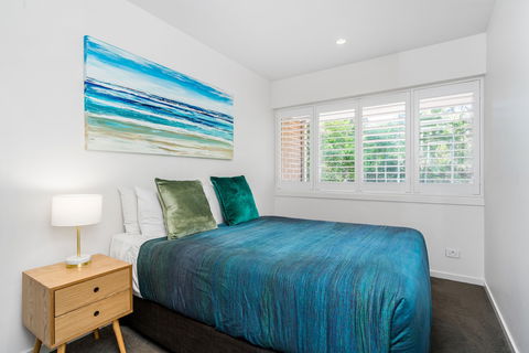 A Perfect Stay - 4 James Cook Apartments - Inverell Accommodation 5