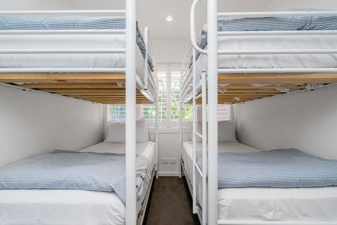 A Perfect Stay - 4 James Cook Apartments - Inverell Accommodation 3