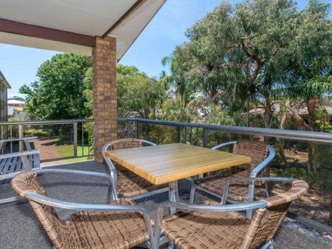 COLUMBIA VIEWS 2 / 9 COLUMBIA CLOSE AIRCON WIFI NETFLIX VIEWS & BOAT PARKING - Inverell Accommodation 4