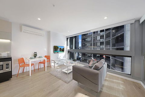 A Bright & Modern CBD Apt Next To Southern Cross - Inverell Accommodation 2