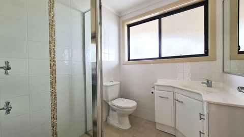 A Vista Townhouse 1 - Inverell Accommodation 3