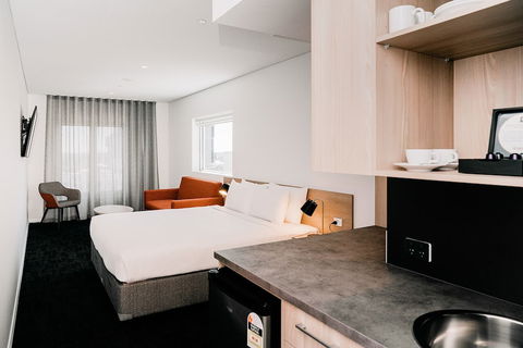Tom's Court Hotel - Inverell Accommodation 6