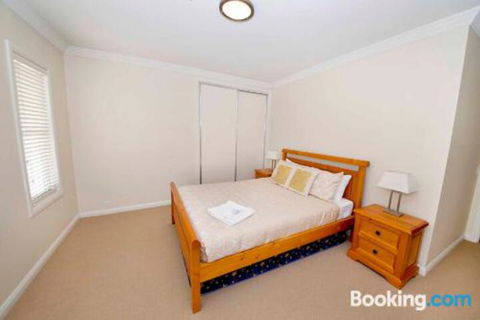 Brookwater Waterfront On Lake Mulwala - Inverell Accommodation 5