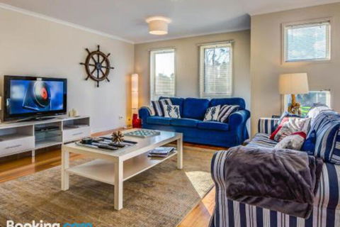 At The Beach - Inverell Accommodation 5