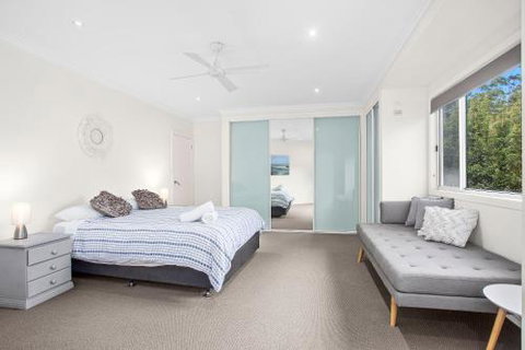 Coastal Retreat - Inverell Accommodation 4