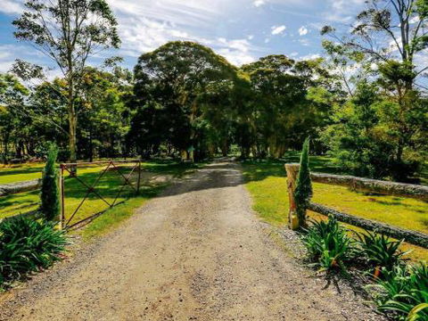 THE ANGAS CARRIAGE Alpine Southern Highlands 4pm Check Out On Sundays - Inverell Accommodation 6