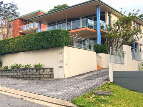 Dutchies Vista 1 / 45 Christmas Bush Ave Ground Floor Duplex With Stunning Water Views - Inverell Accommodation 3