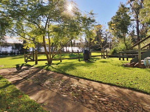 The Lake House At Erowal Bay 4pm Check Out Sundays - Inverell Accommodation 0