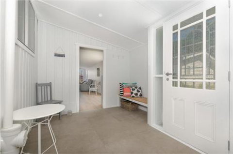 Rosella Cottage Waratah Bay - Inverell Accommodation 2