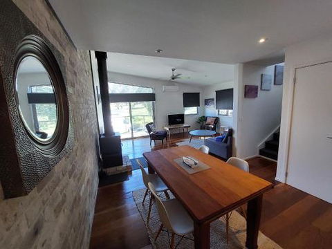 Iron Bark Chalet - Inverell Accommodation 4