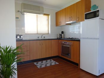 Selene Holiday Apartment AtWest Beach - Inverell Accommodation 3