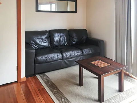 Home Near Shops & Beach - Inverell Accommodation 2