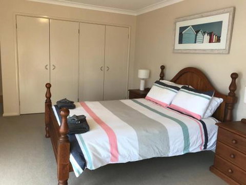 DAY DREAMING On DONLAN - Inverell Accommodation 3