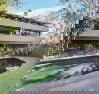 Cove Point - Inverell Accommodation
