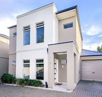 Modern Seaside Sanctuary - Inverell Accommodation