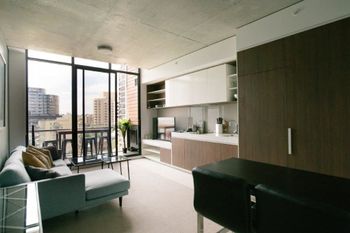 Spacious Apartment Close To Melbourne CBD - Inverell Accommodation 6