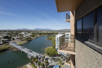Holiday Inn Townsville - Inverell Accommodation 3