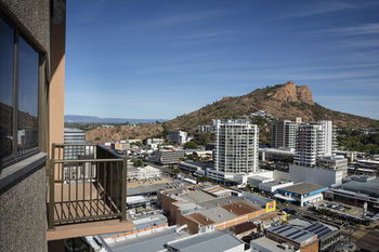 Holiday Inn Townsville - Inverell Accommodation 6