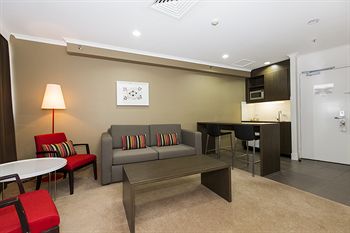 Holiday Inn Townsville - Inverell Accommodation 1