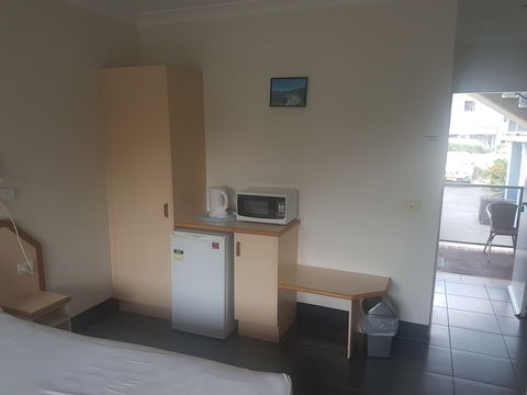 Jopen Cafe & Motel - Inverell Accommodation 3