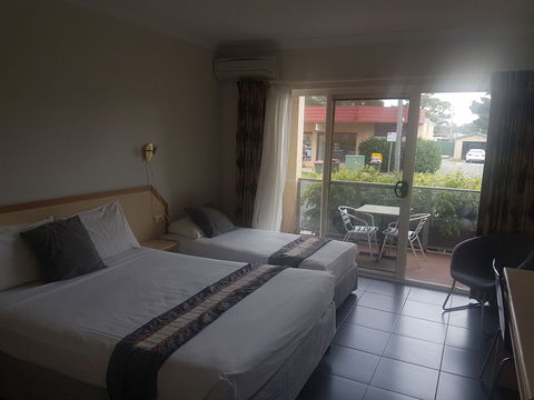 Jopen Cafe & Motel - Inverell Accommodation 6