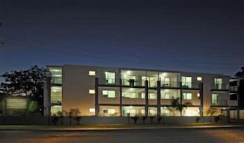 Shoal Bay Beachclub Apartments - Inverell Accommodation 2