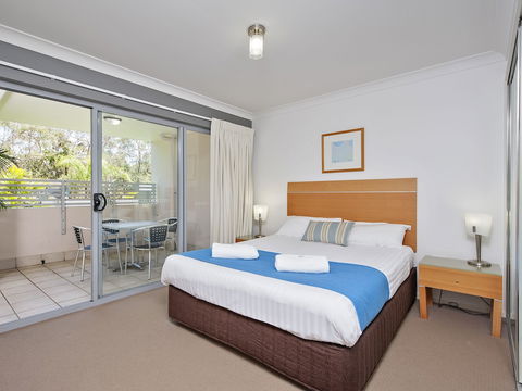 Shoal Bay Beachclub Apartments - Inverell Accommodation 6