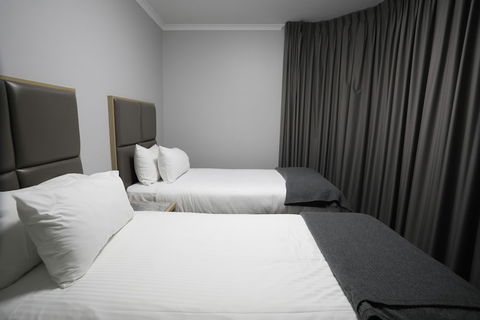 Madison Carrington Apartments - Inverell Accommodation 6