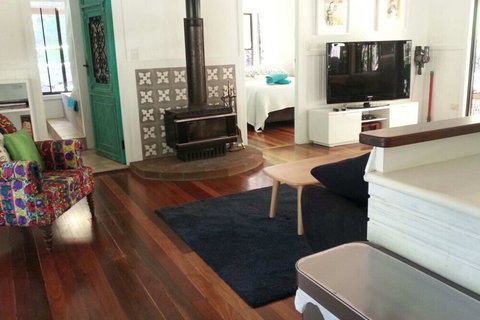 1 Bedroom Home Surrounded By Nature - Inverell Accommodation 4