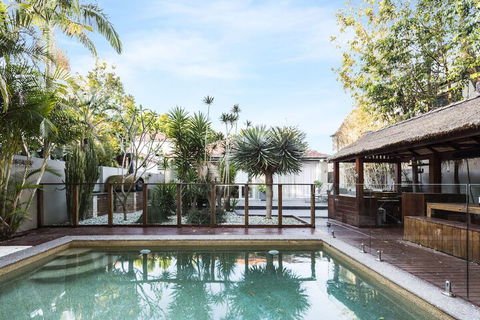 Coogee Luxury Home With Salt Water Pool & Parking - Inverell Accommodation 1