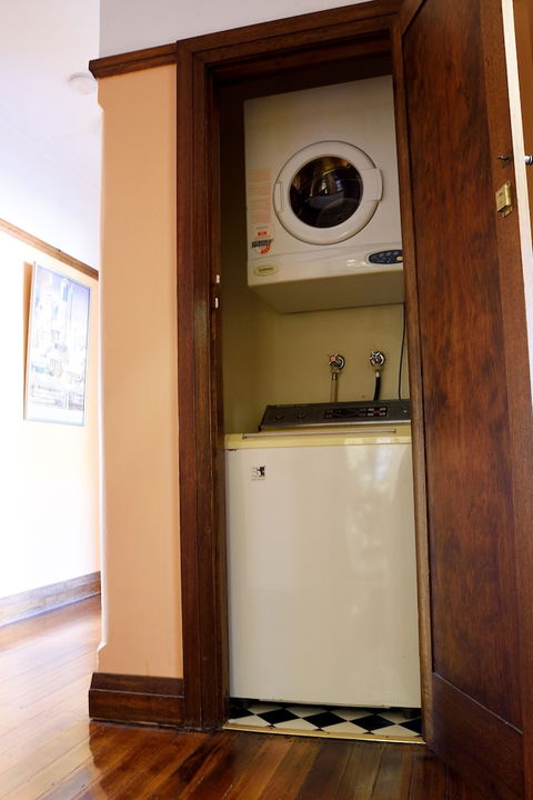Apartments Downtown - Inverell Accommodation 1