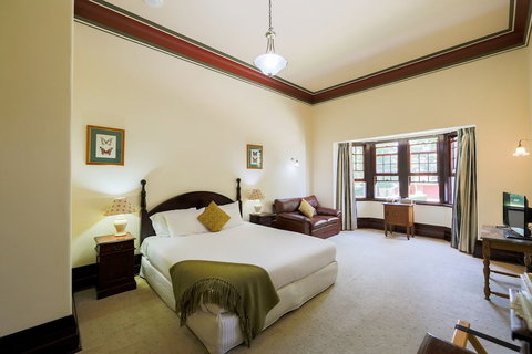Petersons Armidale Winery & Guesthouse - Inverell Accommodation 6