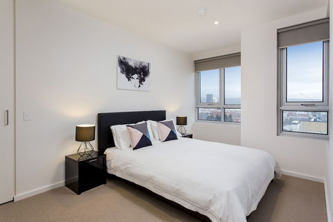 Astra Apartments Adelaide - Inverell Accommodation 4