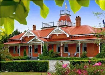 Ormiston House - Inverell Accommodation 0