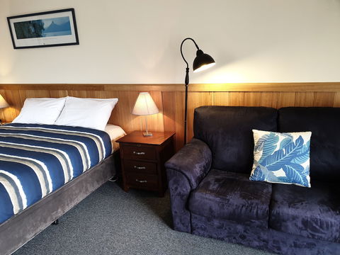 Driftwood Strahan Villas - Inverell Accommodation 1