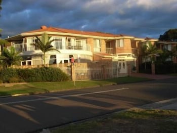 Lake Haven Motor Inn & Palms Restaurant - Inverell Accommodation 1